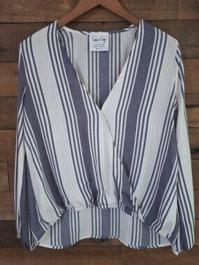 Sadie & Sage White and Gray Striped Wrap Blouse  SZ M